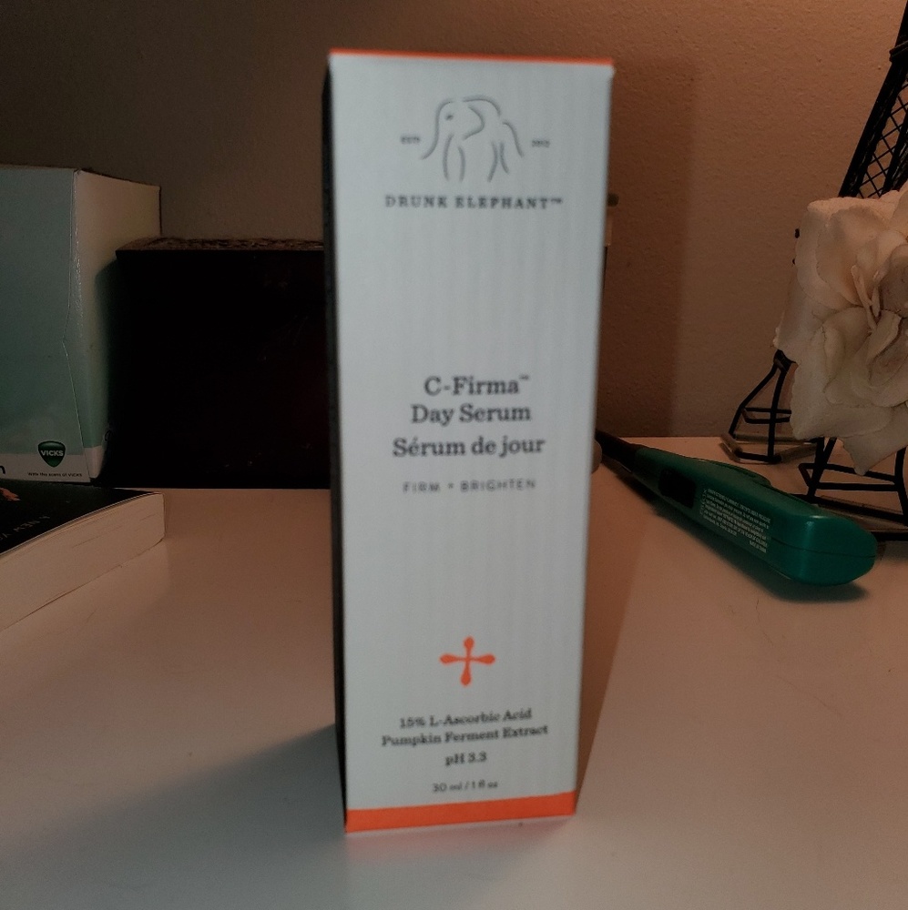 Drunk Elephant - C Firma Day Serum